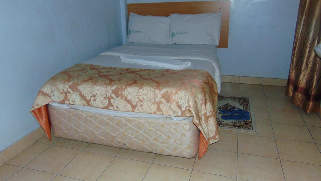 La Jardine Bed & Breakfast Nairobi Luaran gambar